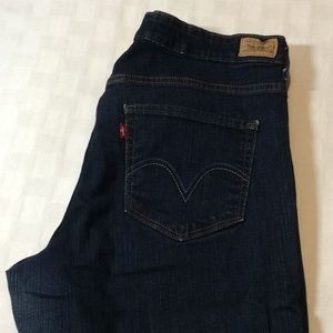 Levi’s Perfectly Slimming 512 Jean Shorts 16W